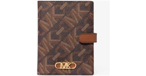 porte passeport michael kors|Empire Medium Signature Logo Passport Wallet.